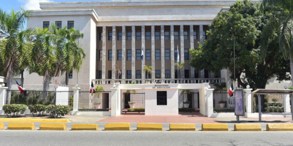 Sexta etapa de la evaluación de desempeño avanza un 55%; Comisión Nacional Rectora informa calificaciones se darán en 72 horas