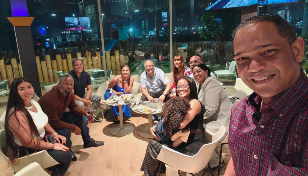 AMEDIP fortalece su compromiso con la comunicación y el turismo en Punta Cana