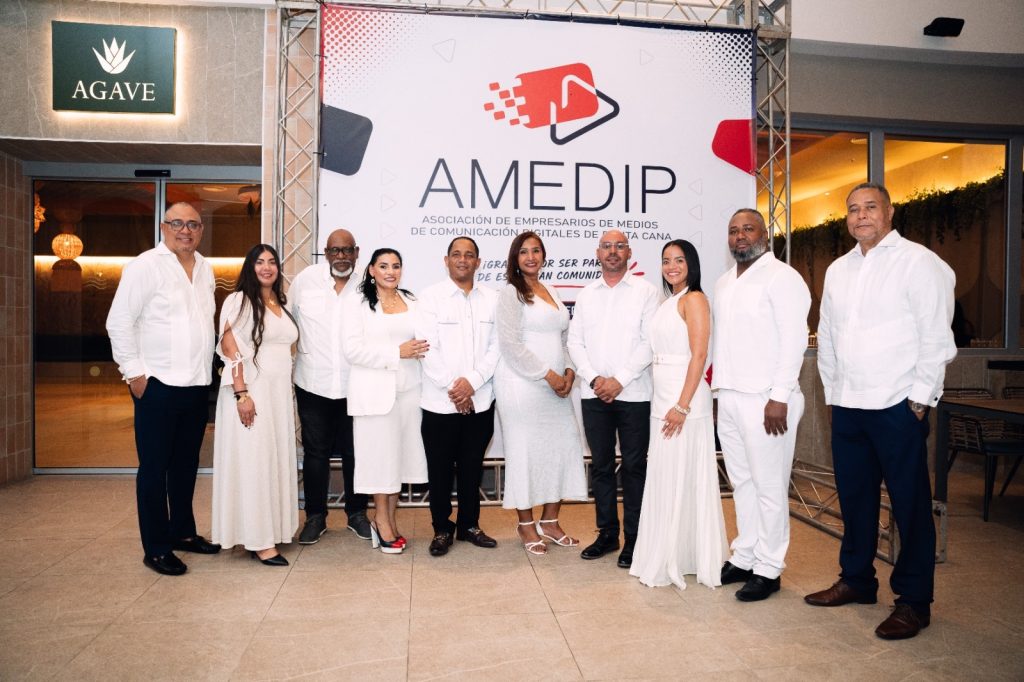 Juramentan nueva directiva de la Asociación de Empresarios de Medios de Comunicación Digitales (AMEDIP) para el período 2026-2028
